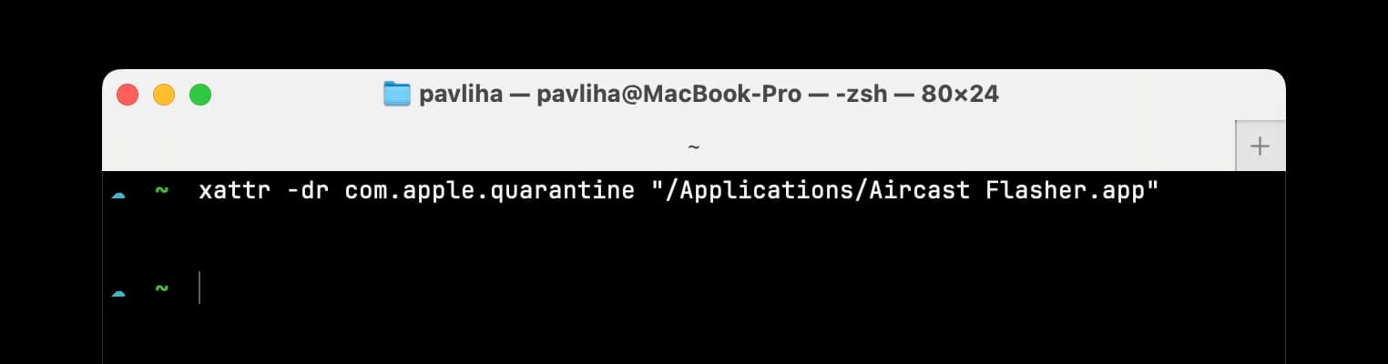 macOS Terminal running: xattr -dr com.apple.quarantine "/Applications/Aircast Flasher.app"